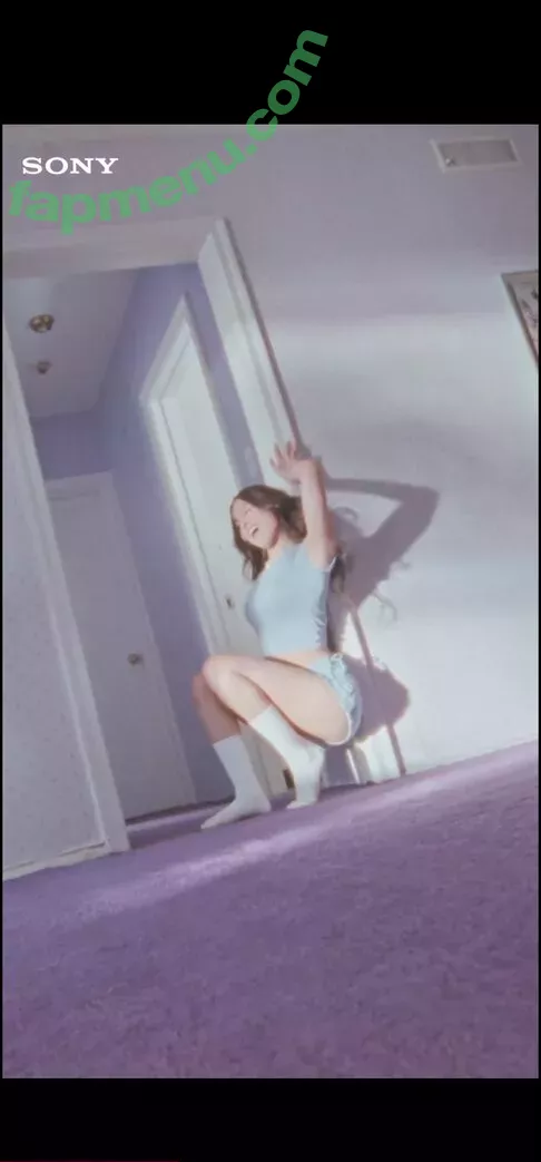 Olivia Rodrigo nude photo #1591 (oliviarodrigo)