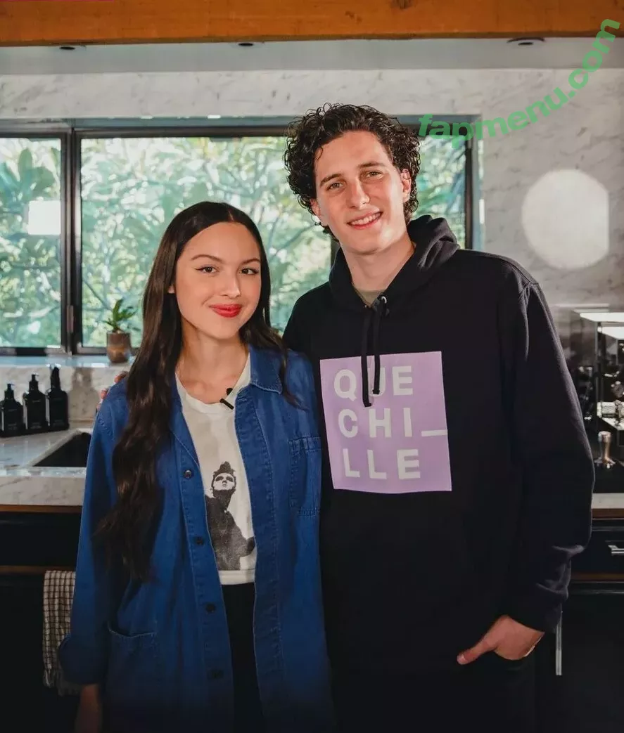 Olivia Rodrigo nude photo #1665 (oliviarodrigo)