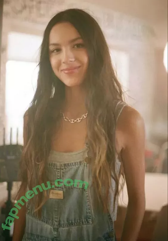 Olivia Rodrigo nude photo #1705 (oliviarodrigo)