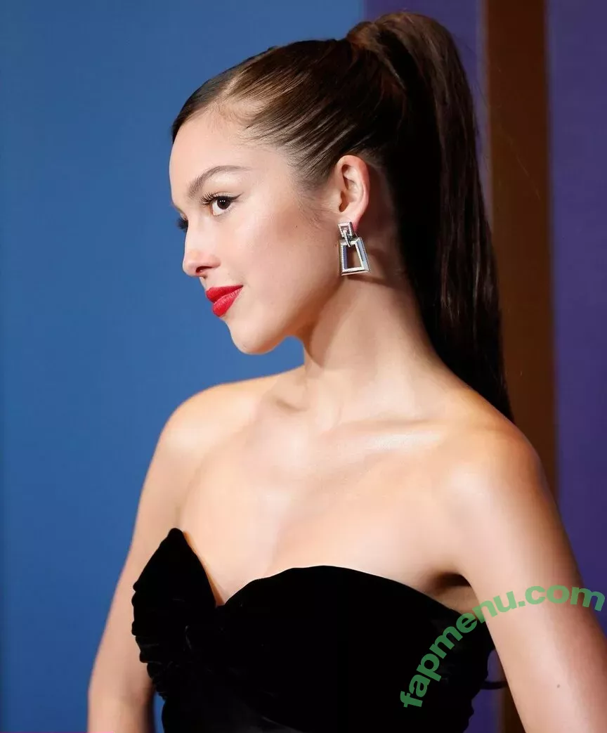 Olivia Rodrigo nude photo #1789 (oliviarodrigo)