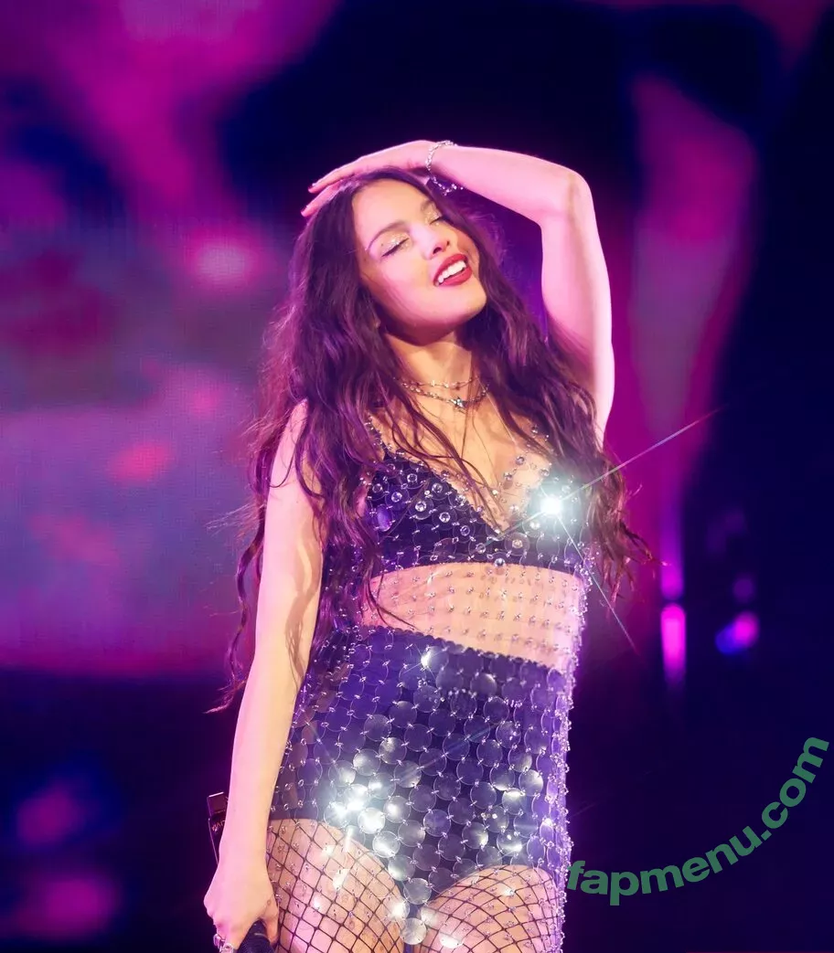 Olivia Rodrigo nude photo #1989 (oliviarodrigo)