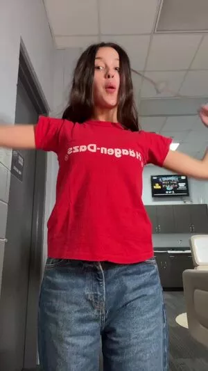 Olivia Rodrigo / oliviarodrigo nude photo #2020