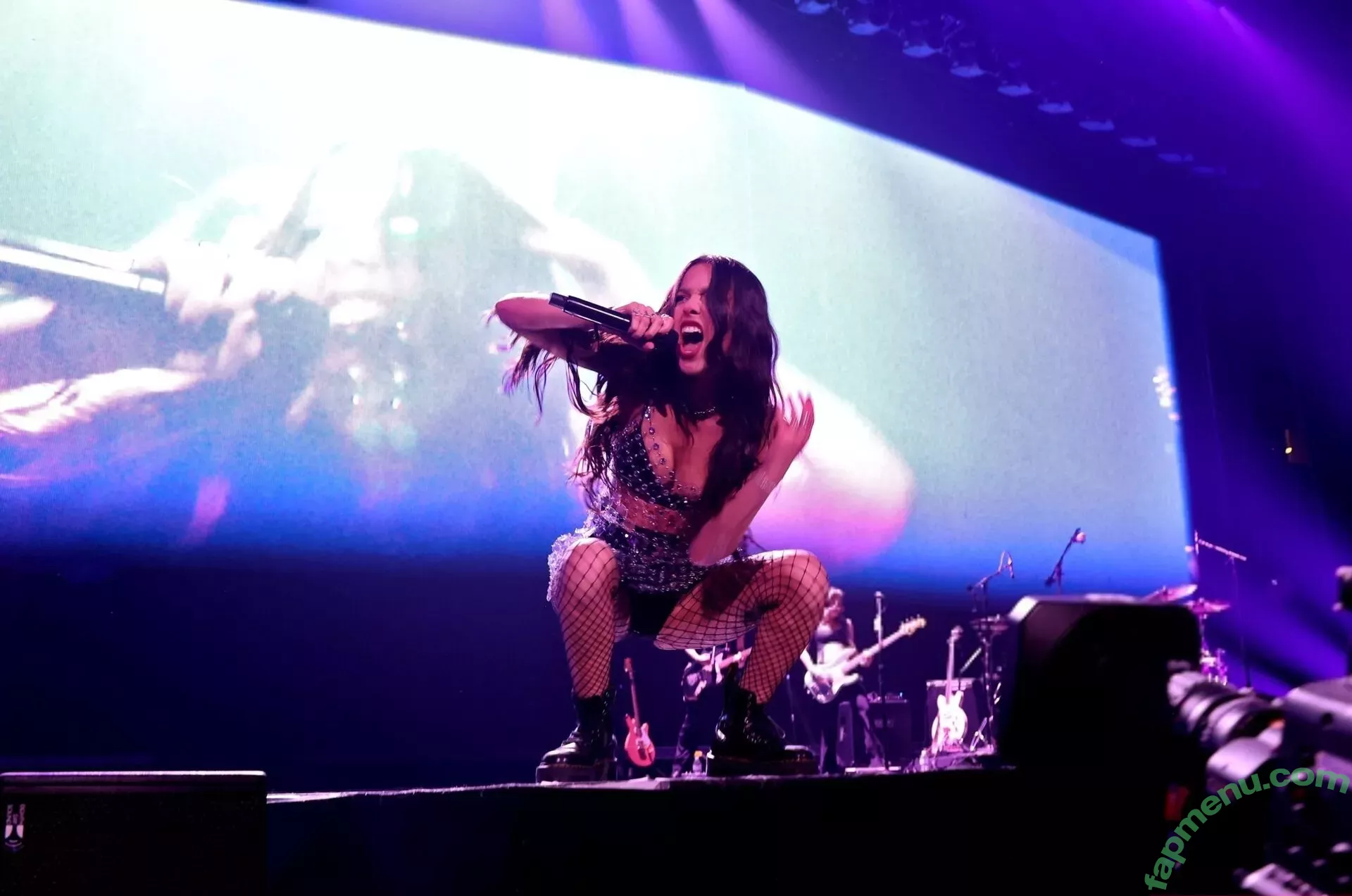 Olivia Rodrigo nude photo #2004 (oliviarodrigo)