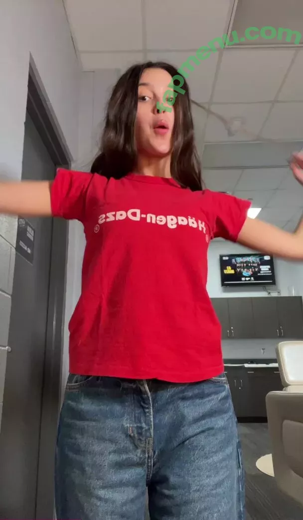 Olivia Rodrigo nude photo #2020 (oliviarodrigo)