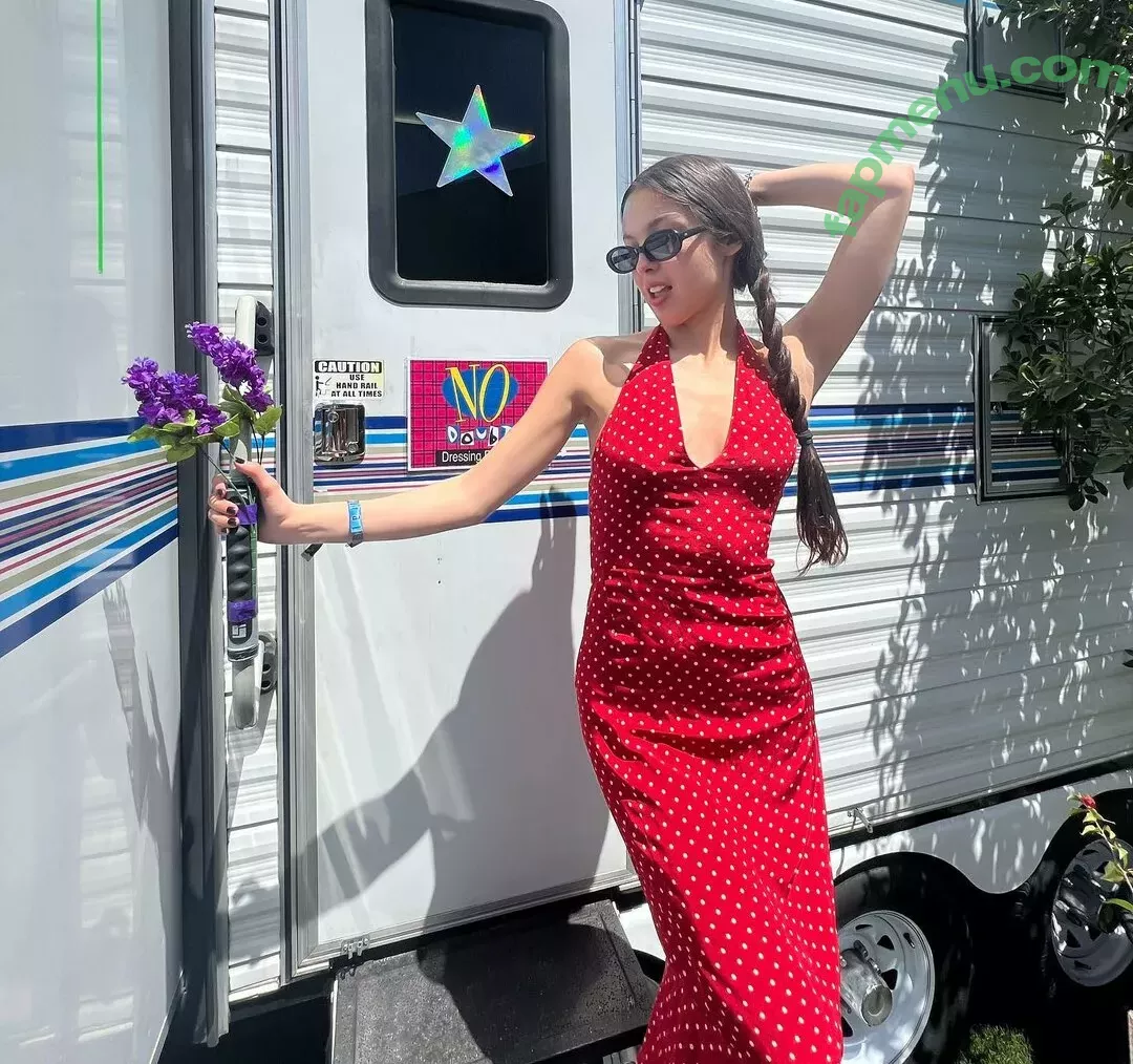 Olivia Rodrigo nude photo #2079 (oliviarodrigo)