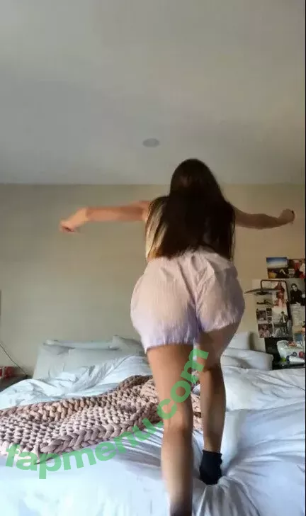 Olivia Rodrigo nude photo #2159 (oliviarodrigo)