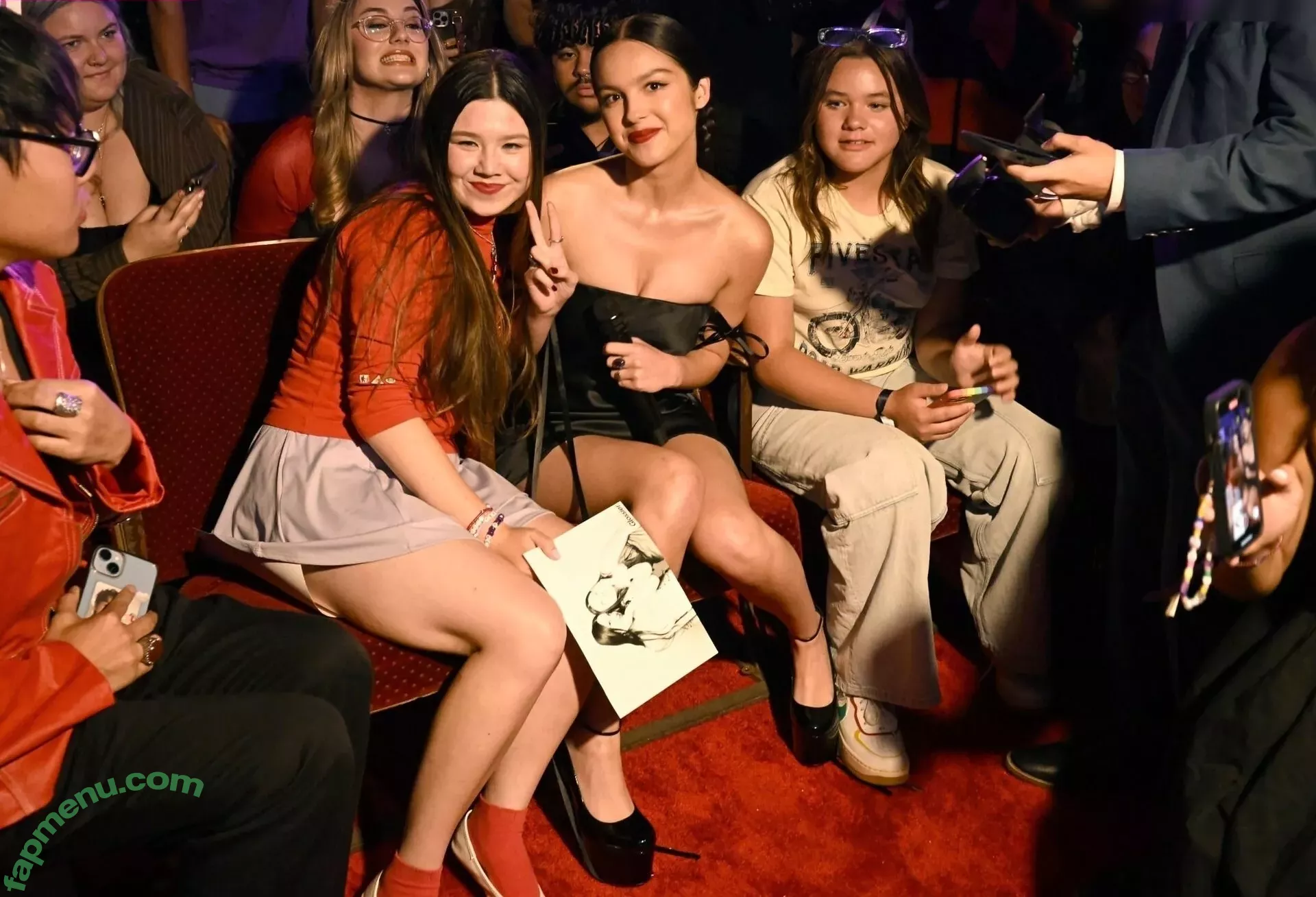 Olivia Rodrigo nude photo #2194 (oliviarodrigo)