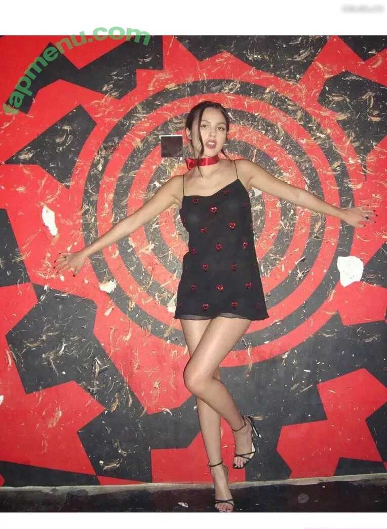 Olivia Rodrigo nude photo #2227 (oliviarodrigo)