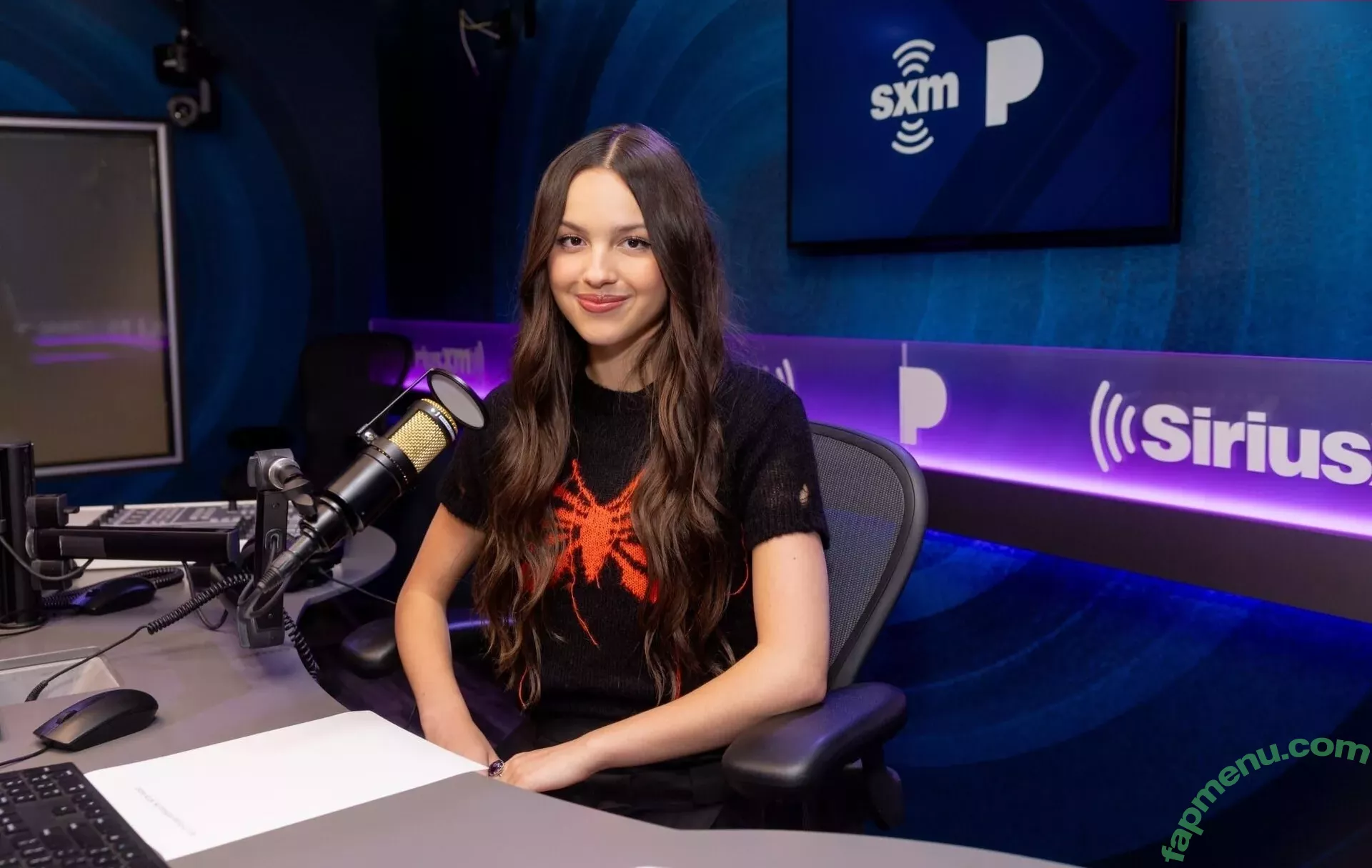 Olivia Rodrigo nude photo #2249 (oliviarodrigo)