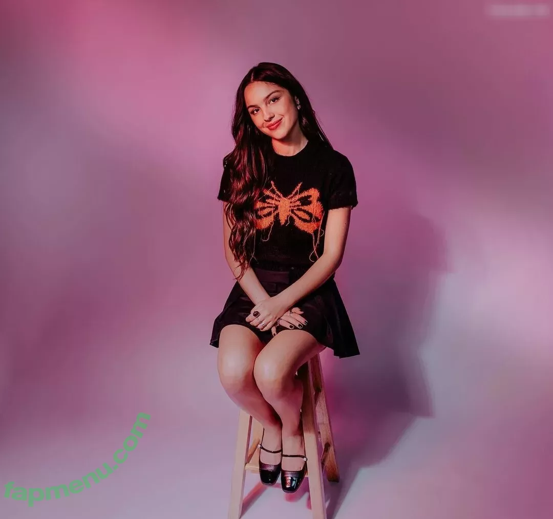 Olivia Rodrigo nude photo #2282 (oliviarodrigo)