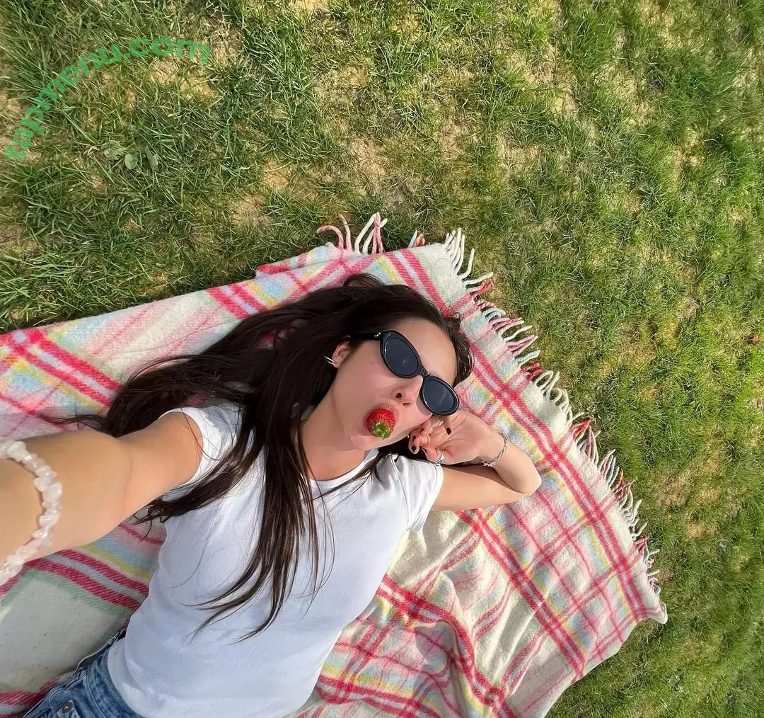 Olivia Rodrigo nude photo #2413 (oliviarodrigo)