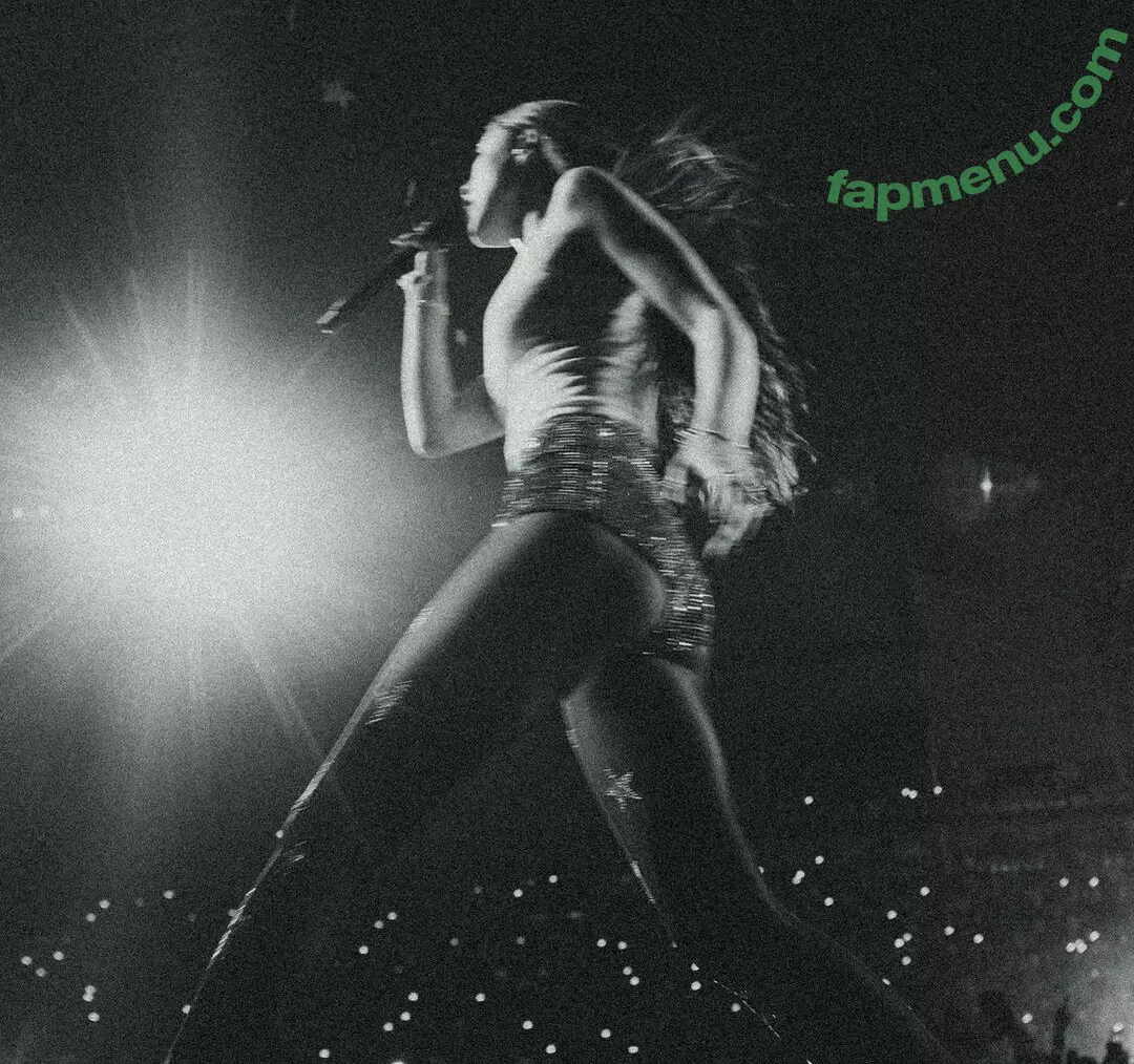 Olivia Rodrigo nude photo #2416 (oliviarodrigo)