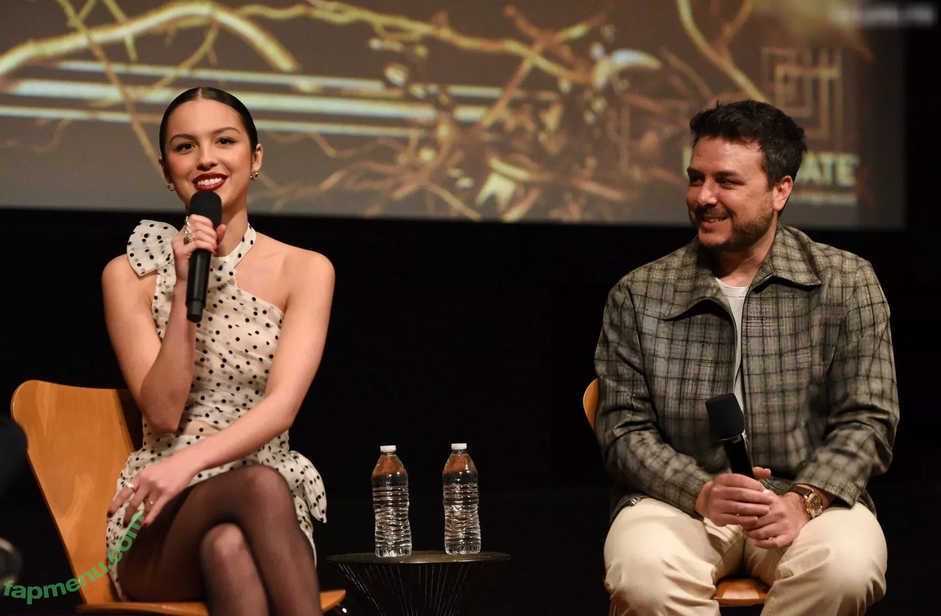 Olivia Rodrigo nude photo #2436 (oliviarodrigo)