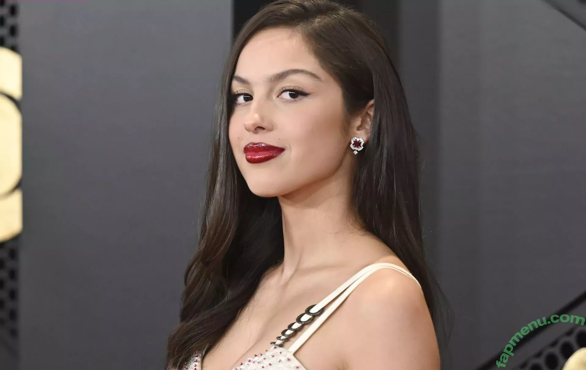 Olivia Rodrigo nude photo #2443 (oliviarodrigo)