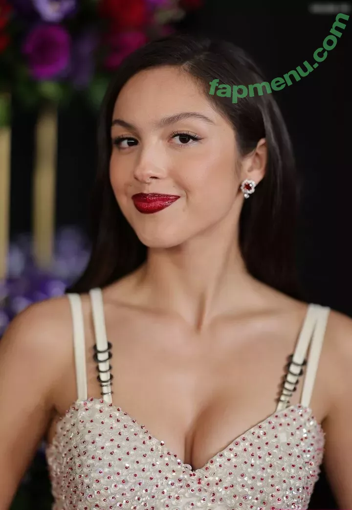 Olivia Rodrigo nude photo #2451 (oliviarodrigo)