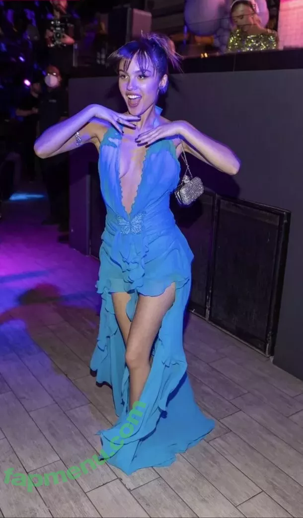 Olivia Rodrigo nude photo #2458 (oliviarodrigo)