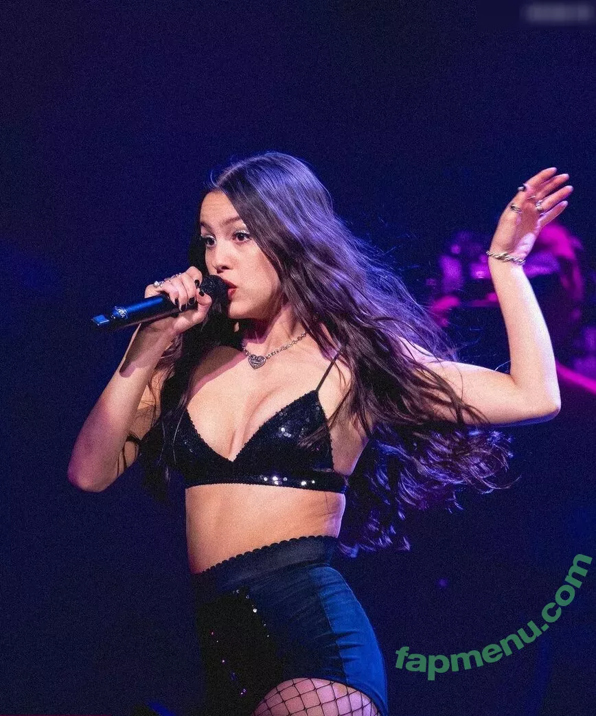 Olivia Rodrigo nude photo #2476 (oliviarodrigo)