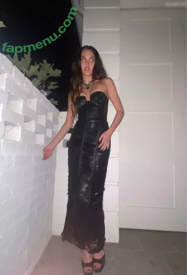 Olivia Rodrigo nude photo #2486 (oliviarodrigo)