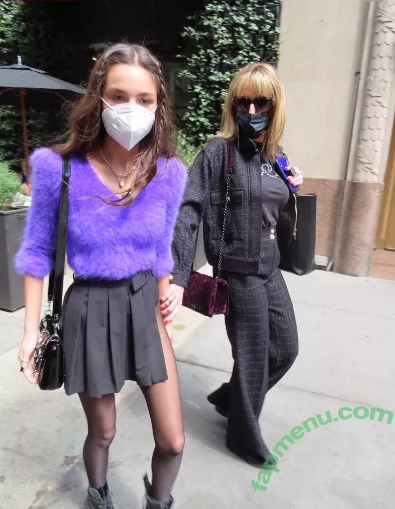 Olivia Rodrigo nude photo #2675 (oliviarodrigo)