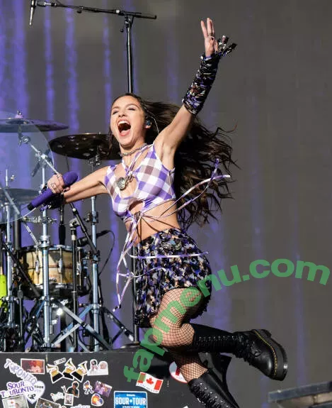 Olivia Rodrigo nude photo #2753 (oliviarodrigo)