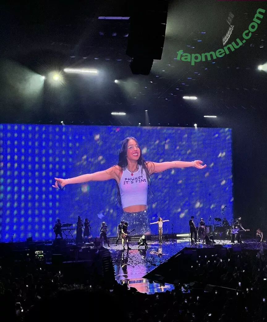 Olivia Rodrigo nude photo #2788 (oliviarodrigo)