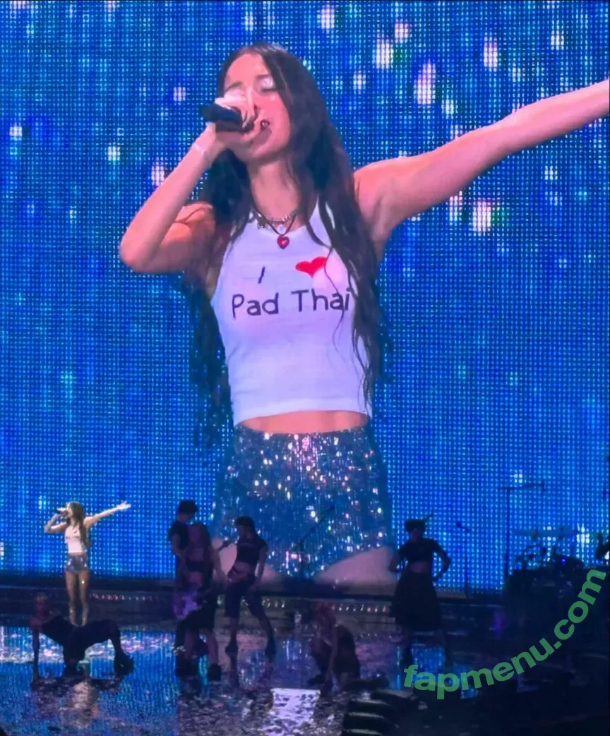 Olivia Rodrigo nude photo #2806 (oliviarodrigo)