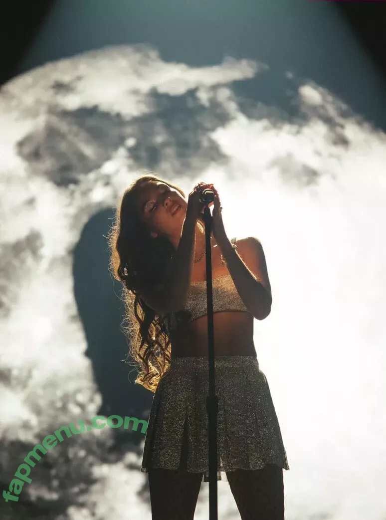 Olivia Rodrigo nude photo #2999 (oliviarodrigo)