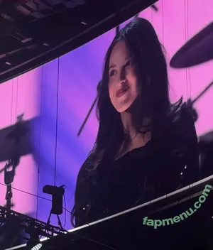 Olivia Rodrigo / oliviarodrigo nude photo #3698