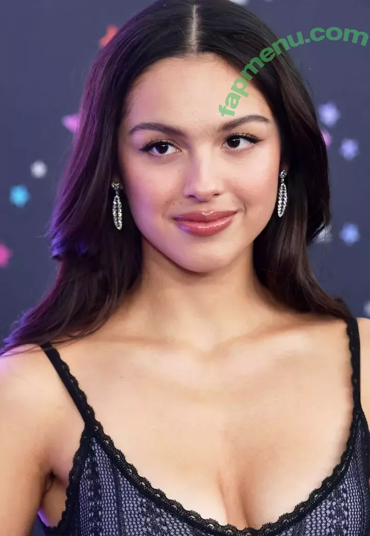 Olivia Rodrigo nude photo #3168 (oliviarodrigo)