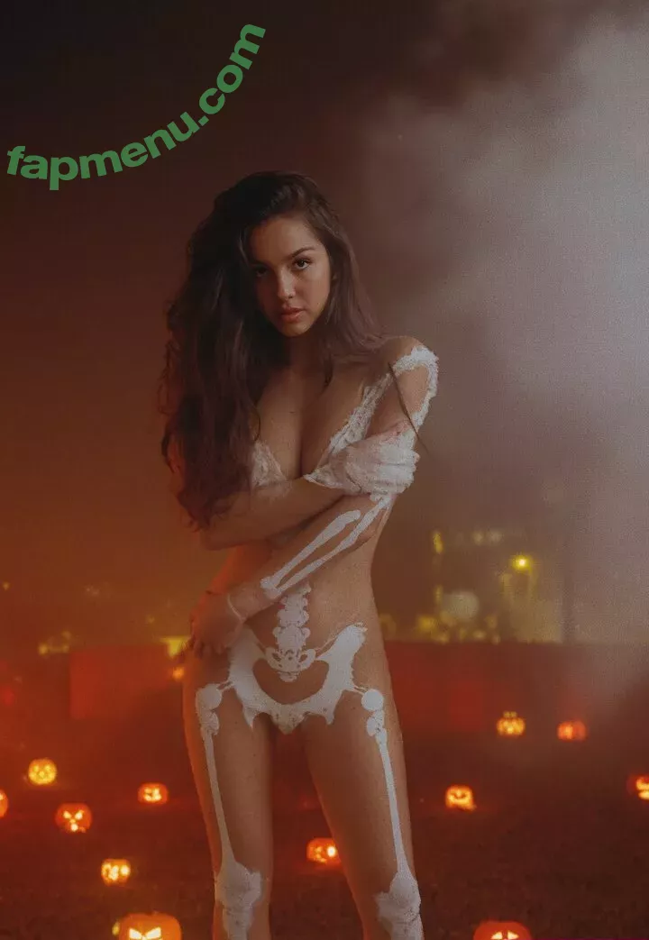 Olivia Rodrigo nude photo #3261 (oliviarodrigo)