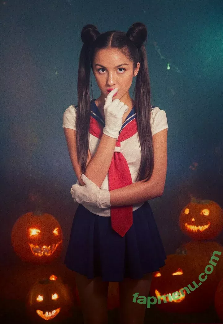 Olivia Rodrigo nude photo #3265 (oliviarodrigo)