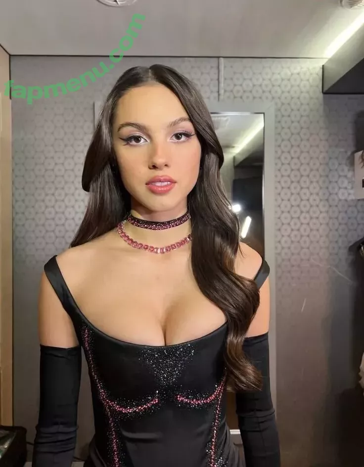 Olivia Rodrigo nude photo #3270 (oliviarodrigo)