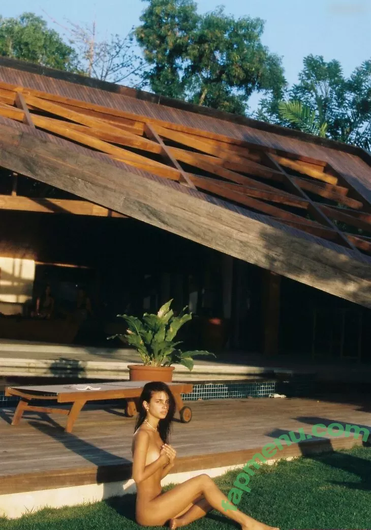 Olivia Rodrigo nude photo #3288 (oliviarodrigo)