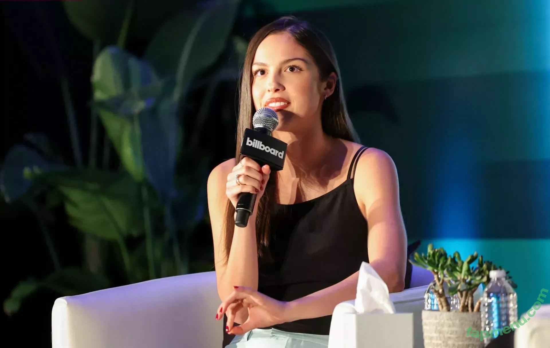 Olivia Rodrigo nude photo #3370 (oliviarodrigo)