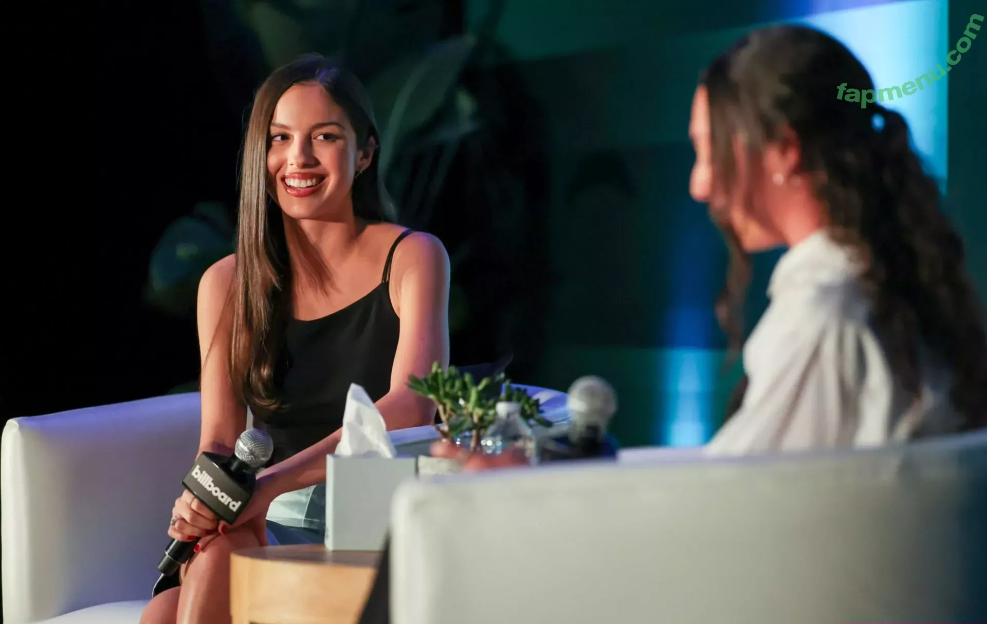 Olivia Rodrigo nude photo #3380 (oliviarodrigo)