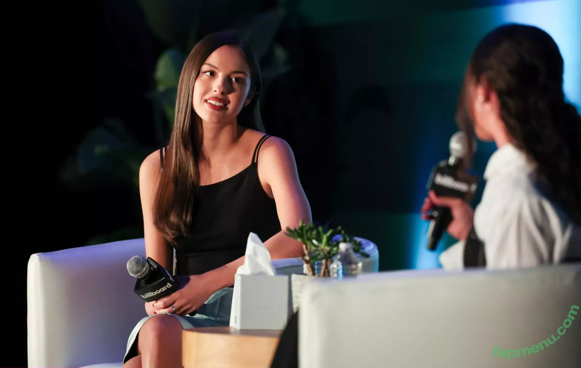 Olivia Rodrigo nude photo #3382 (oliviarodrigo)