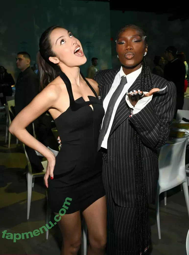 Olivia Rodrigo nude photo #3469 (oliviarodrigo)