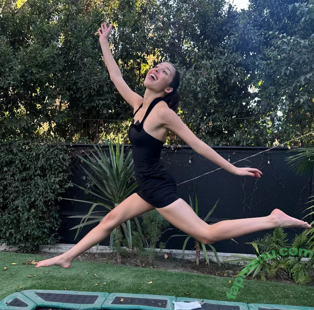 Olivia Rodrigo nude photo #3527 (oliviarodrigo)