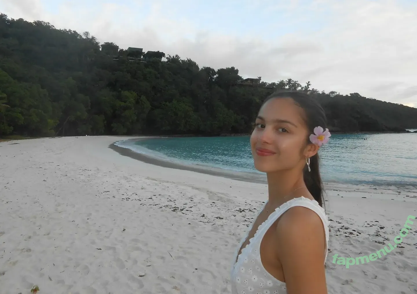 Olivia Rodrigo nude photo #3654 (oliviarodrigo)