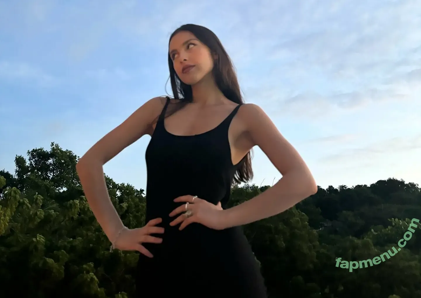 Olivia Rodrigo nude photo #3655 (oliviarodrigo)