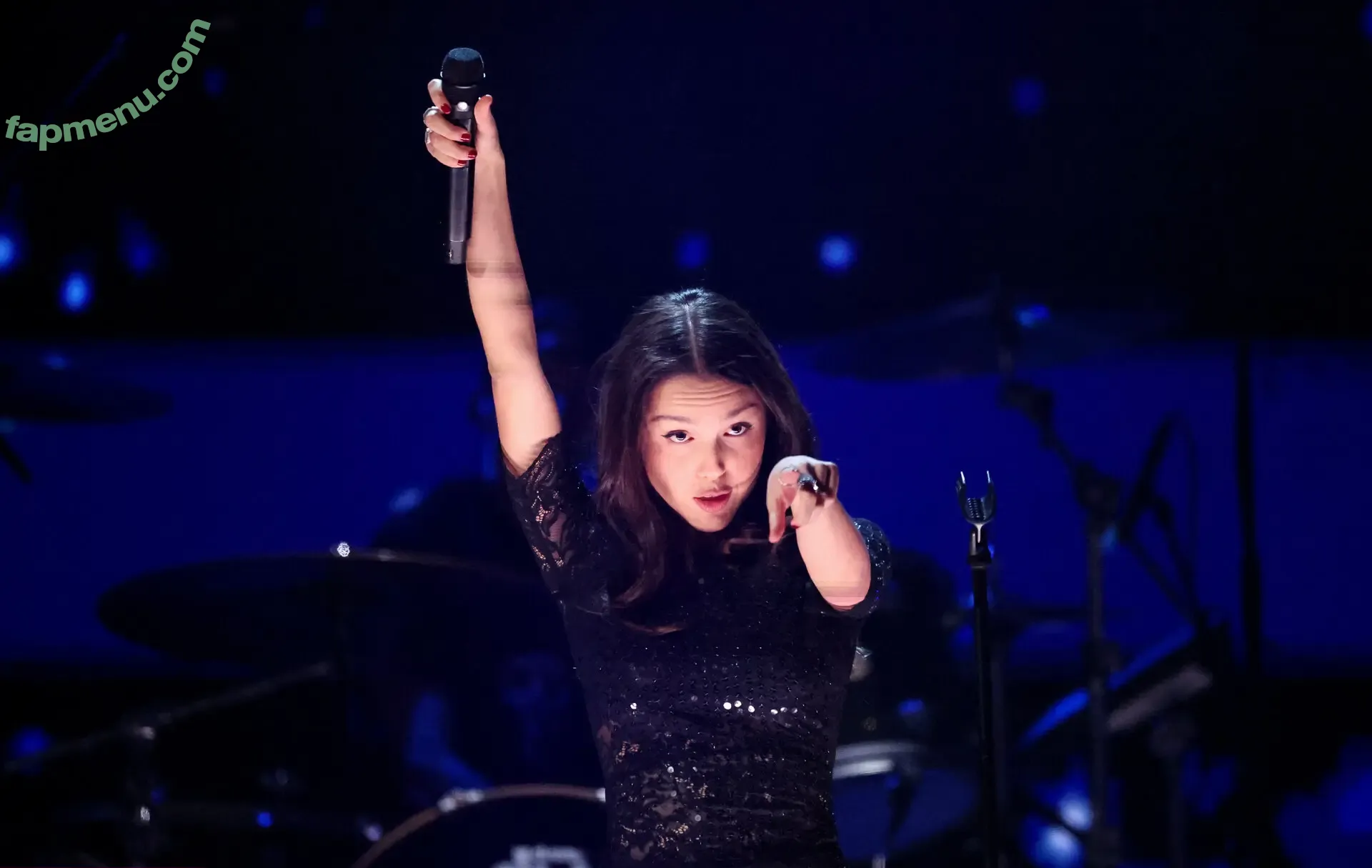 Olivia Rodrigo nude photo #3677 (oliviarodrigo)