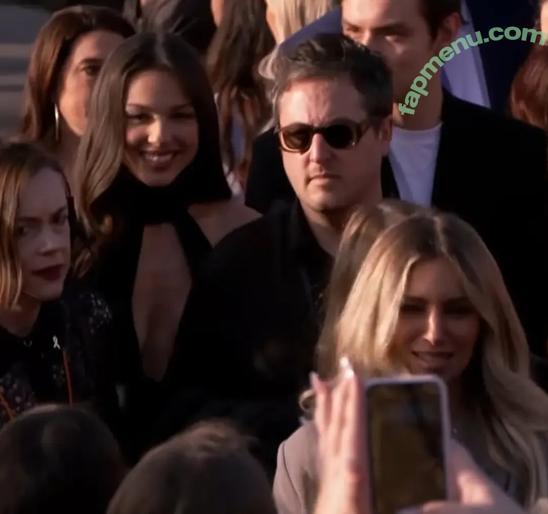 Olivia Rodrigo nude photo #3783 (oliviarodrigo)