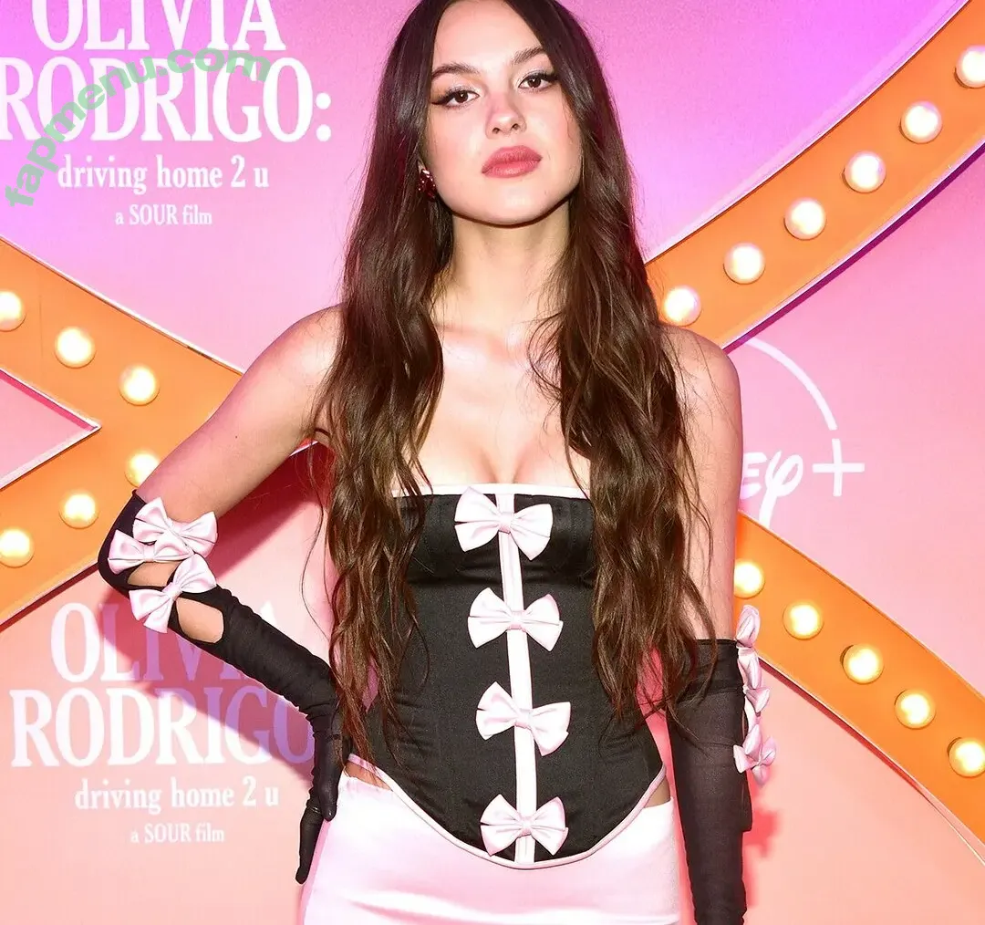 Olivia Rodrigo nude photo #3972 (oliviarodrigo)