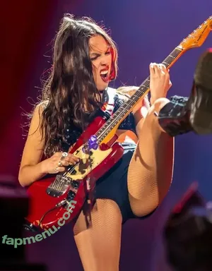 Olivia Rodrigo / oliviarodrigo nude photo #4396