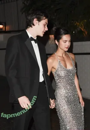 Olivia Rodrigo / oliviarodrigo nude photo #4625