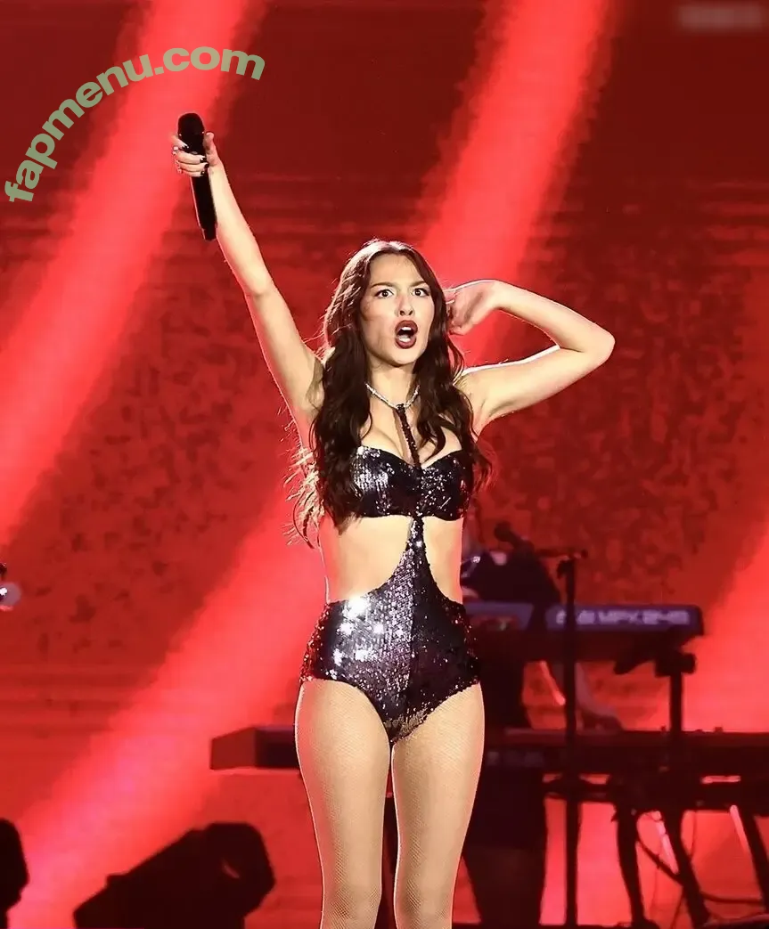 Olivia Rodrigo nude photo #4032 (oliviarodrigo)