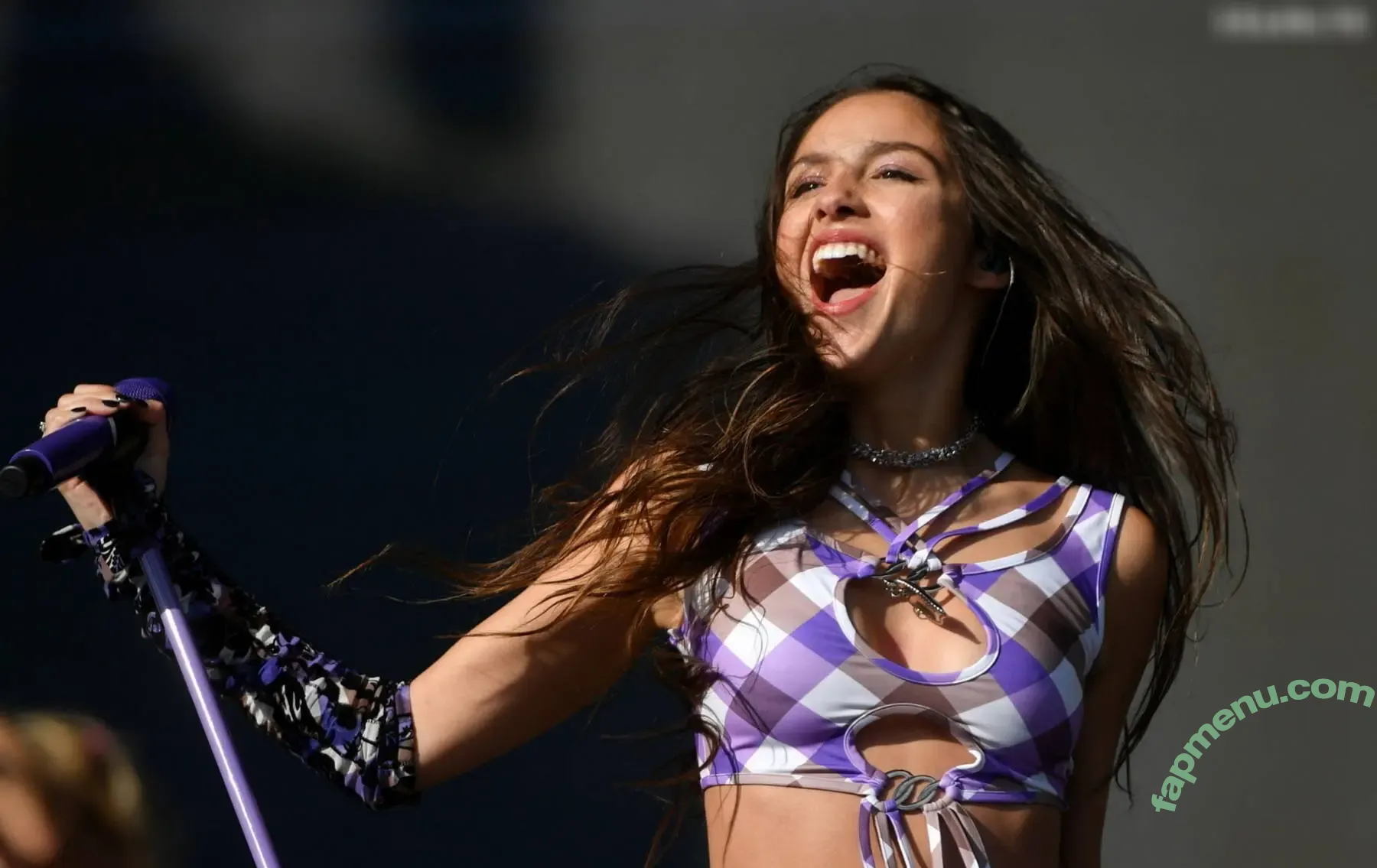 Olivia Rodrigo nude photo #4147 (oliviarodrigo)