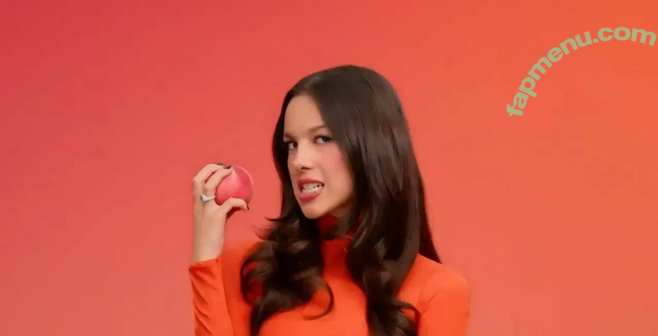 Olivia Rodrigo nude photo #4829 (oliviarodrigo)