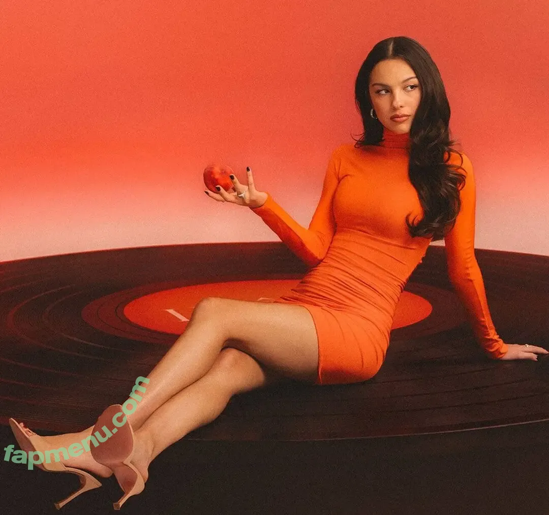 Olivia Rodrigo nude photo #4846 (oliviarodrigo)
