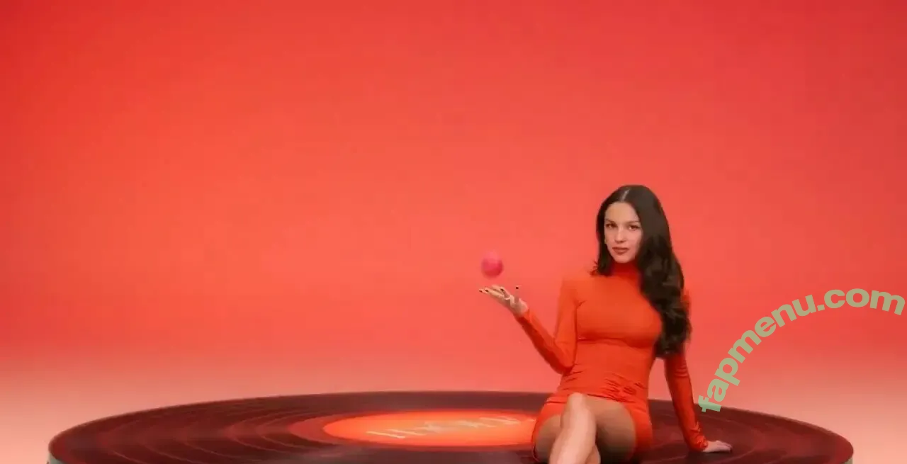 Olivia Rodrigo nude photo #4851 (oliviarodrigo)